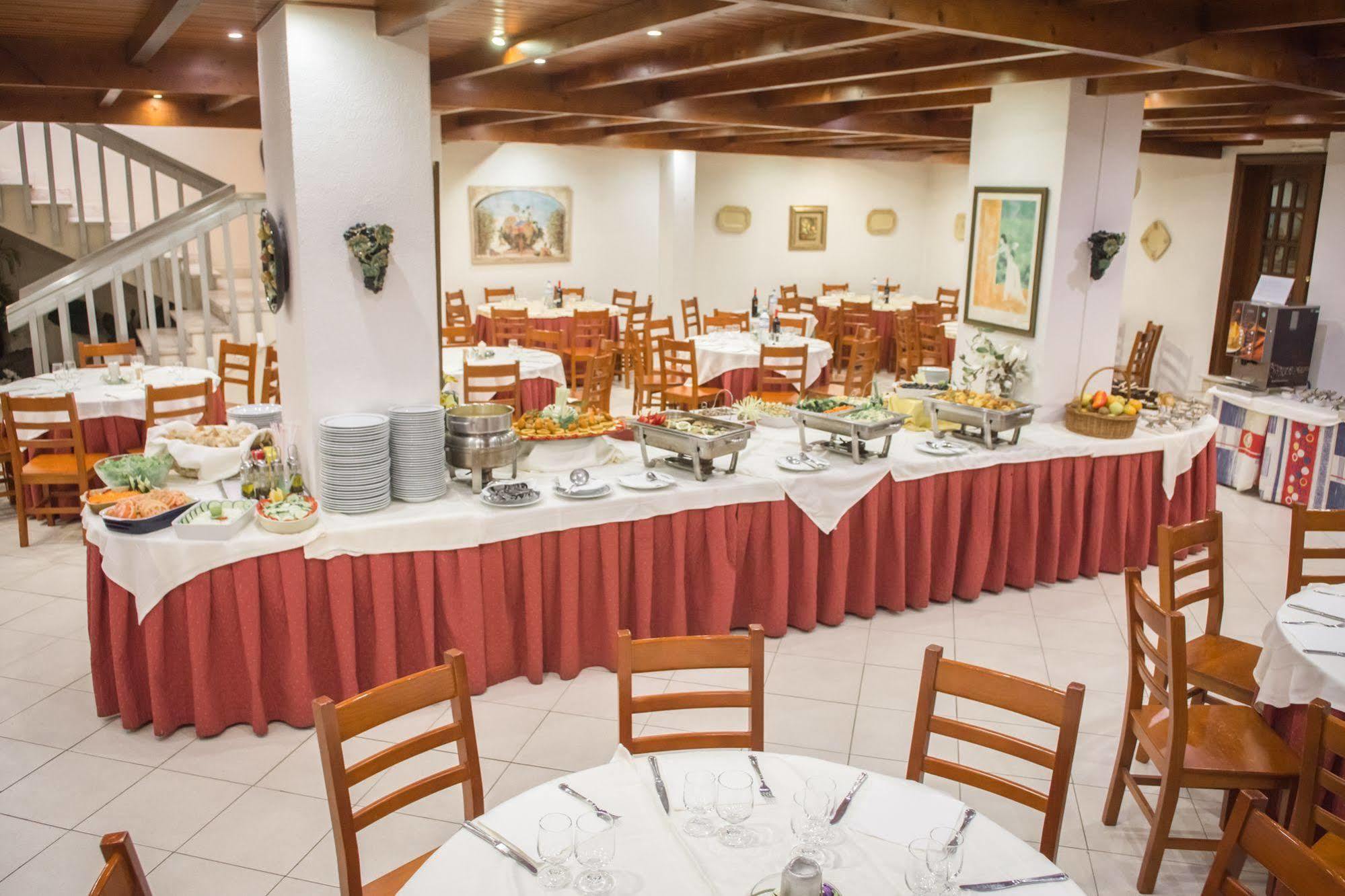 Hotel Cristal Caldas Калдас да Райна Екстериор снимка